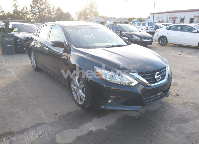 2017 Nissan Altima 3.5 SL/3.5 SR (VIN 1N4BL3AP4HC125404) main photo