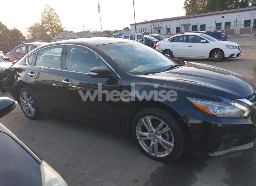 Photo 13 of 2017 Nissan Altima 3.5 SL/3.5 SR (VIN 1N4BL3AP4HC125404)