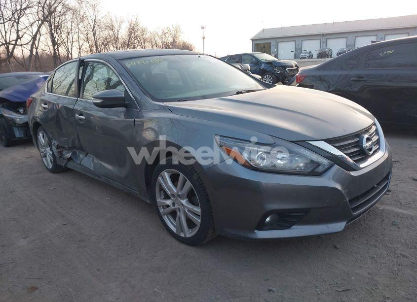2017 Nissan Altima 3.5 SL (VIN 1N4BL3AP4HC180533) main photo