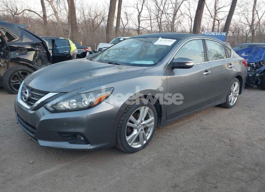 Photo 2 of 2017 Nissan Altima 3.5 SL (VIN 1N4BL3AP4HC180533)