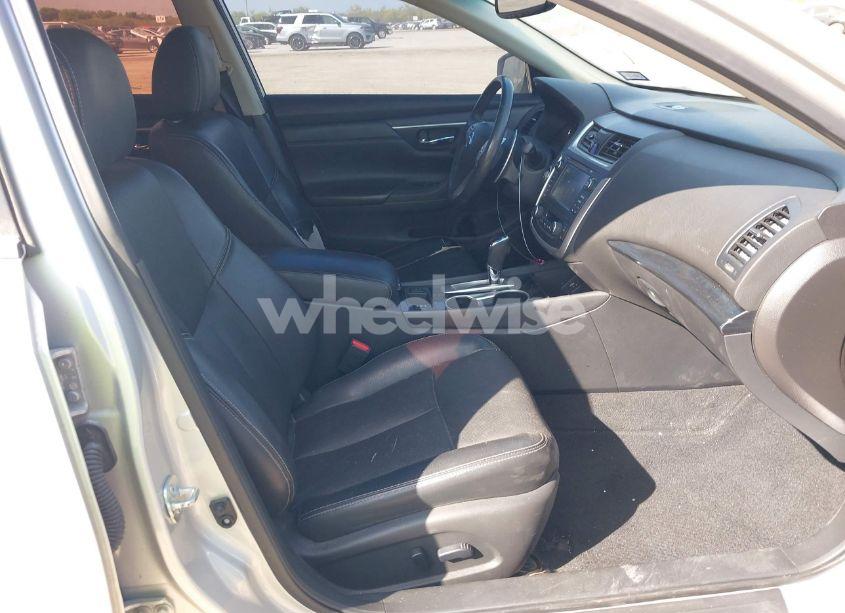 Photo 5 of 2017 Nissan Altima 3.5 SL (VIN 1N4BL3AP4HC186364)