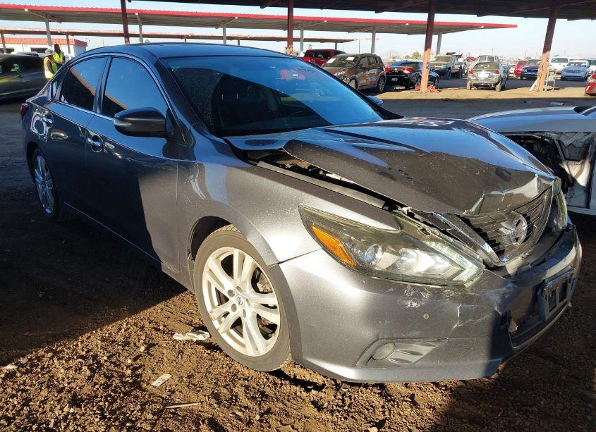 2017 Nissan Altima 3.5 SL (VIN 1N4BL3AP4HC200571) main photo
