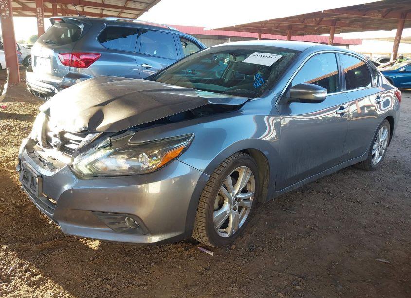 Photo 2 of 2017 Nissan Altima 3.5 SL (VIN 1N4BL3AP4HC200571)