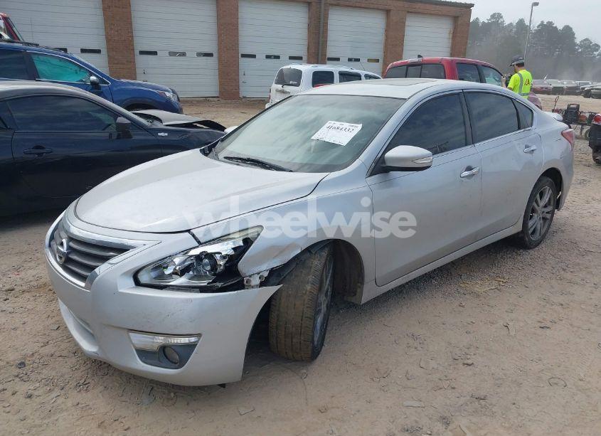 Photo 2 of 2013 Nissan Altima 3.5 SV (VIN 1N4BL3AP5DC162522)