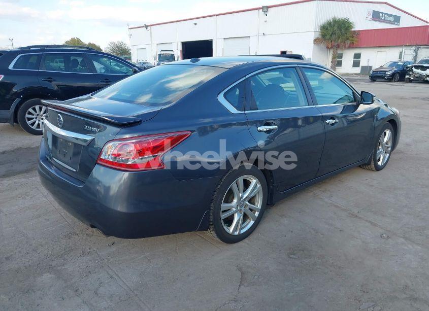 Photo 4 of 2013 Nissan Altima 3.5 SV (VIN 1N4BL3AP5DC194113)