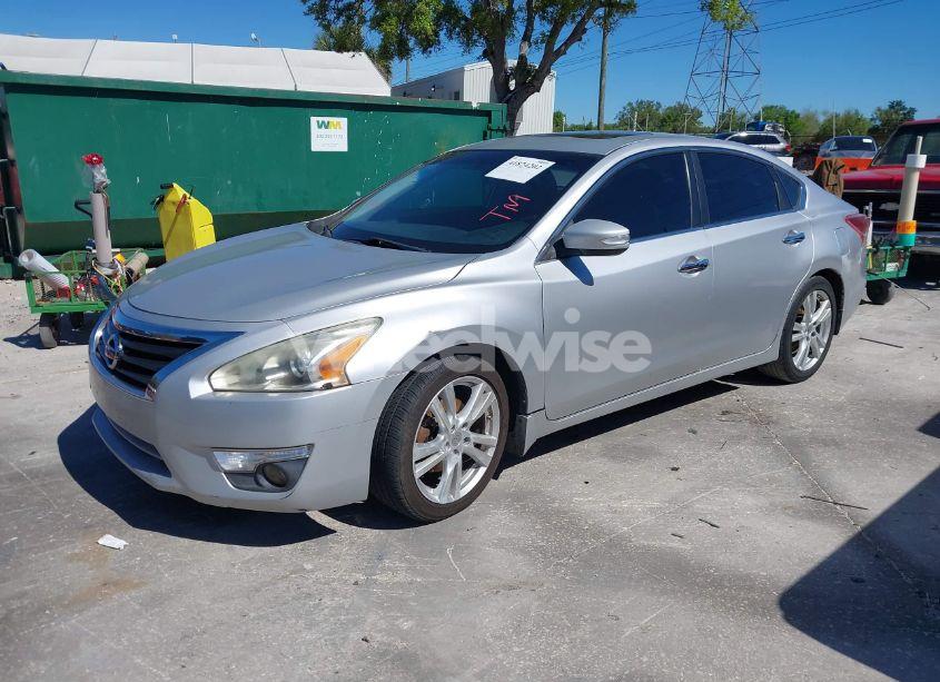 Photo 2 of 2013 Nissan Altima 3.5 SV (VIN 1N4BL3AP5DC197111)