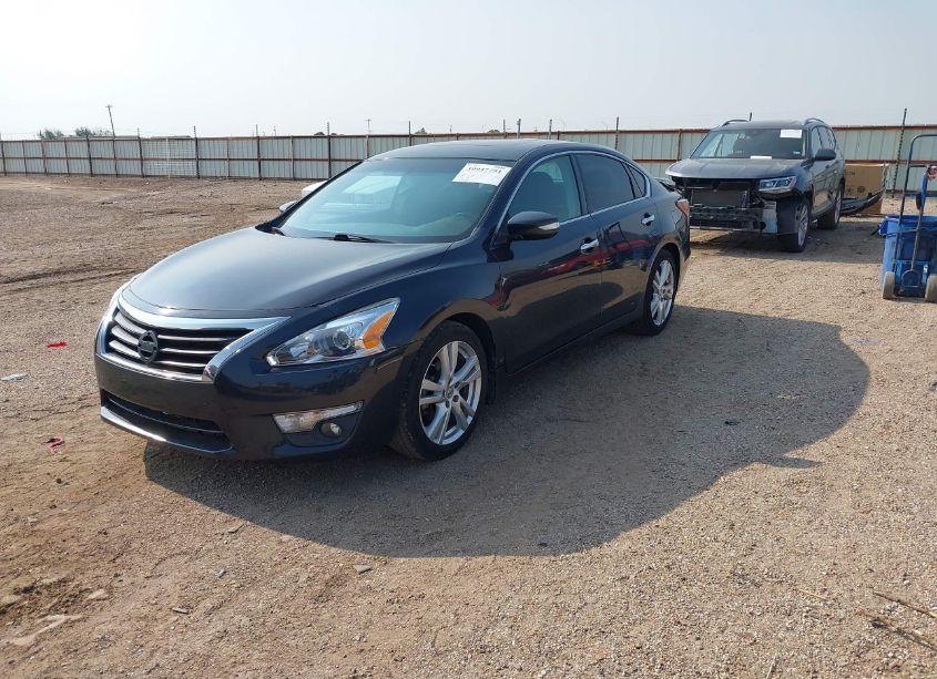 Photo 2 of 2013 Nissan Altima 3.5 SL (VIN 1N4BL3AP5DN492598)