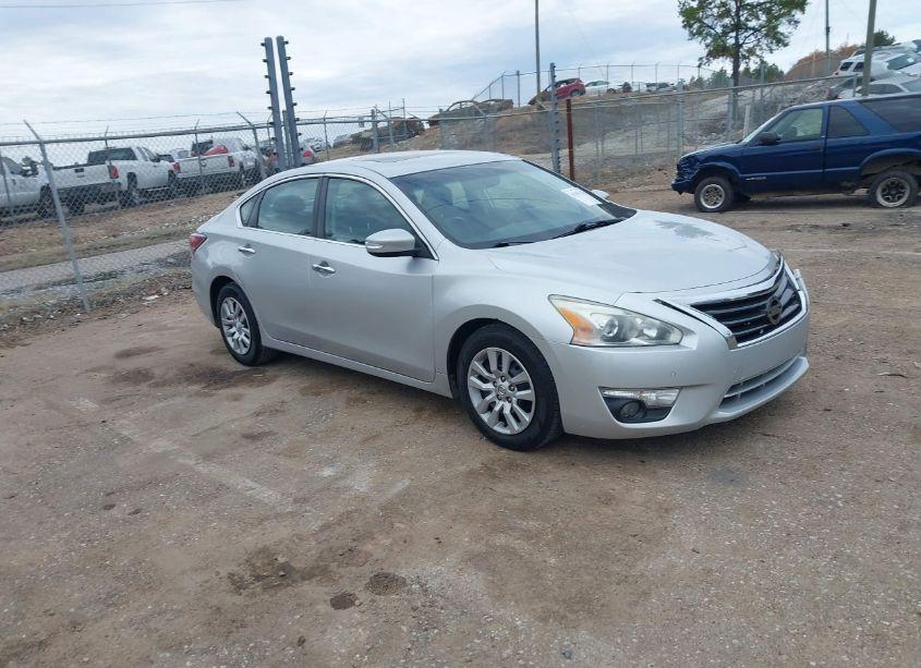 2015 Nissan Altima 3.5 S/3.5 SL/3.5 SV (VIN 1N4BL3AP5FC478649) main photo
