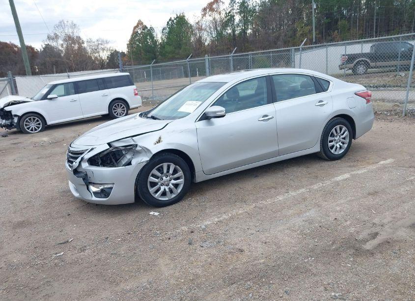 Photo 2 of 2015 Nissan Altima 3.5 S/3.5 SL/3.5 SV (VIN 1N4BL3AP5FC478649)