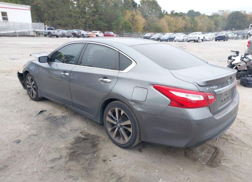 Photo 3 of 2016 Nissan Altima 3.5 SR (VIN 1N4BL3AP5GC173136)