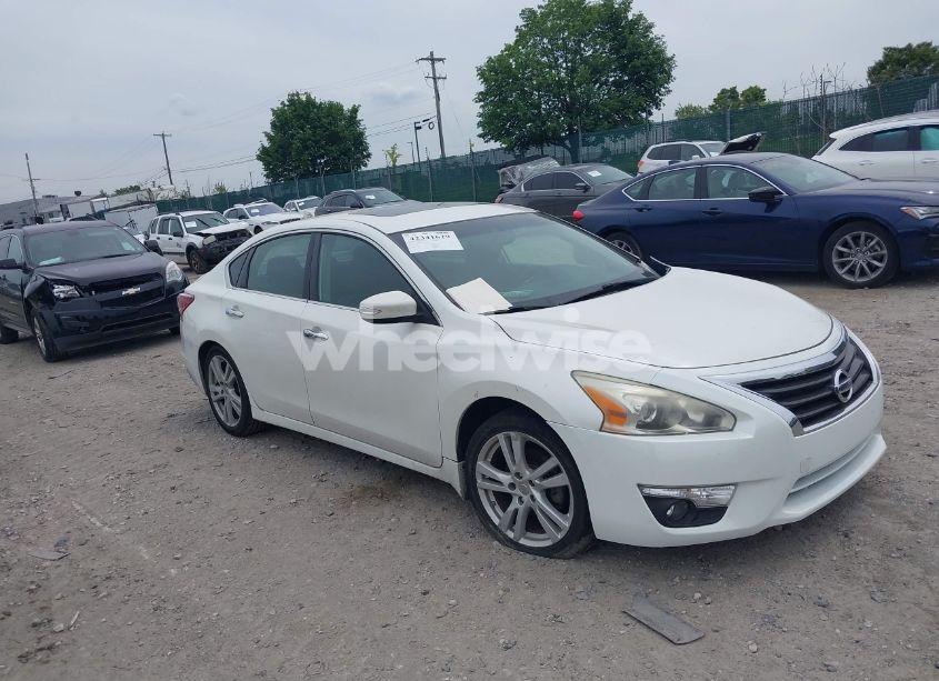 2013 Nissan Altima 3.5 SV (VIN 1N4BL3AP6DC146927) main photo