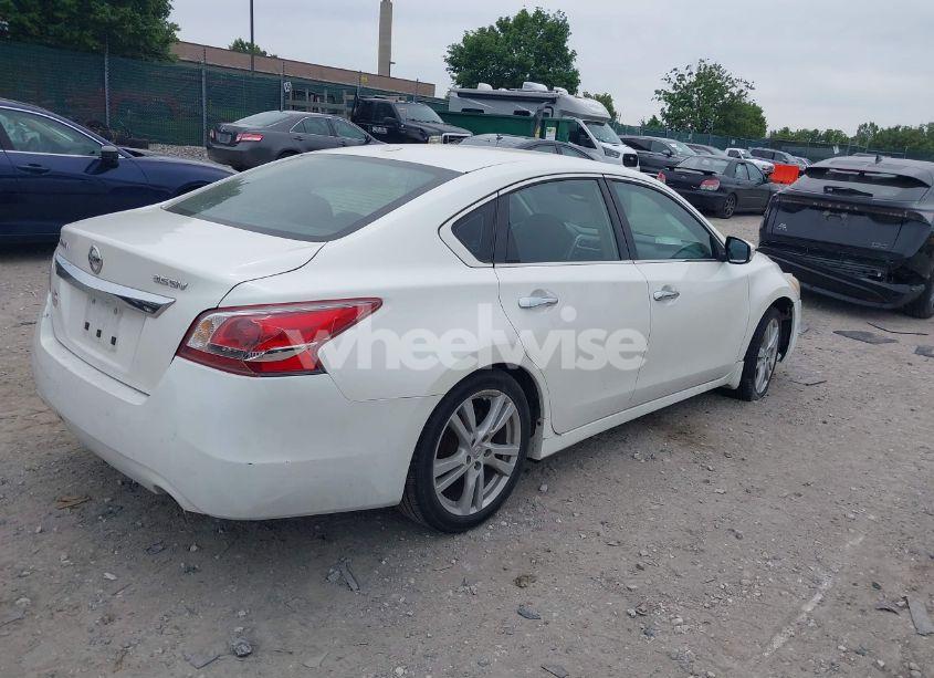 Photo 4 of 2013 Nissan Altima 3.5 SV (VIN 1N4BL3AP6DC146927)