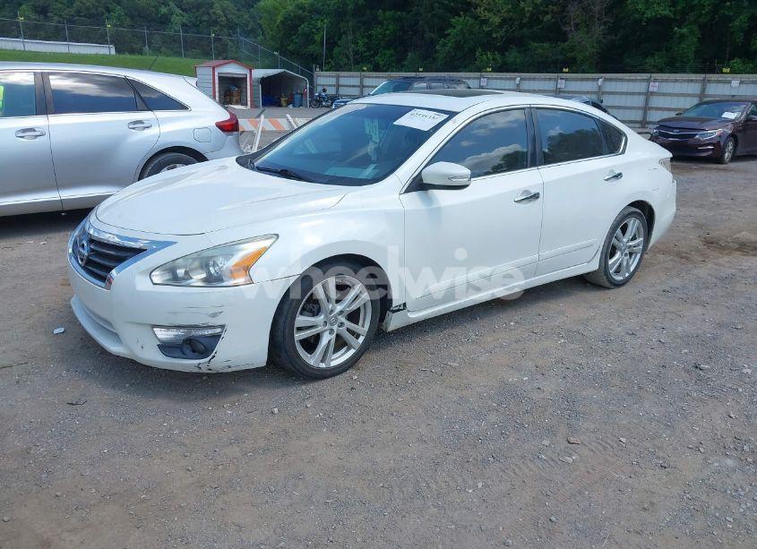 Photo 2 of 2013 Nissan Altima 3.5 SV (VIN 1N4BL3AP6DC173884)