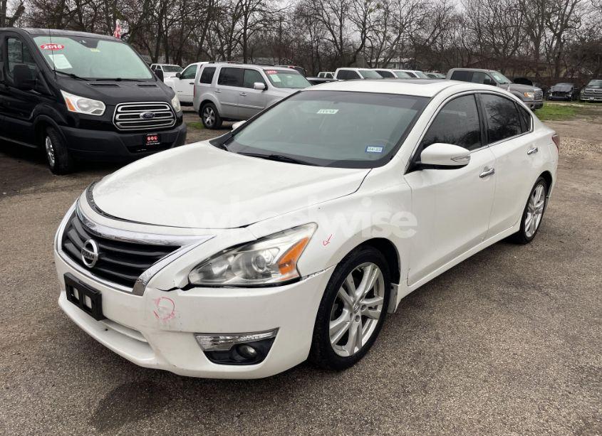 Photo 2 of 2013 Nissan Altima 3.5 SL (VIN 1N4BL3AP6DN469248)