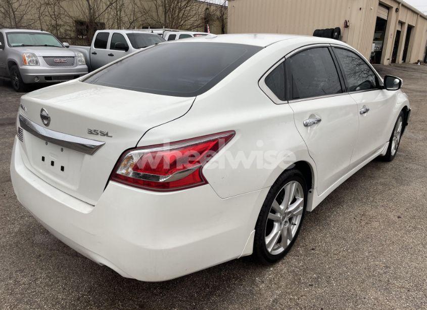 Photo 4 of 2013 Nissan Altima 3.5 SL (VIN 1N4BL3AP6DN469248)