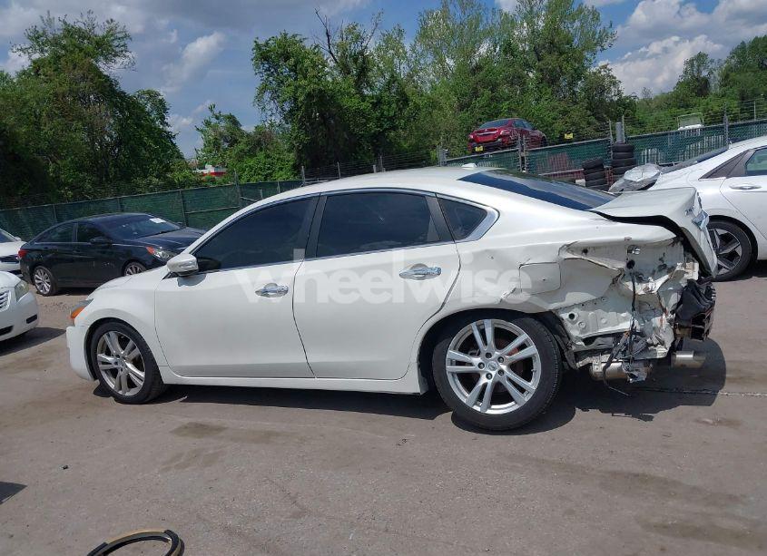 Photo 14 of 2015 Nissan Altima 3.5 SL (VIN 1N4BL3AP6FC205820)