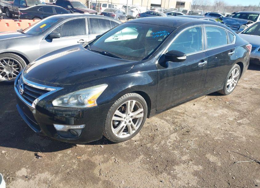Photo 2 of 2015 Nissan Altima 3.5 S/3.5 SL/3.5 SV (VIN 1N4BL3AP6FC486985)