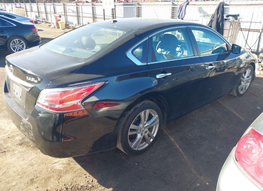 Photo 4 of 2015 Nissan Altima 3.5 S/3.5 SL/3.5 SV (VIN 1N4BL3AP6FC486985)