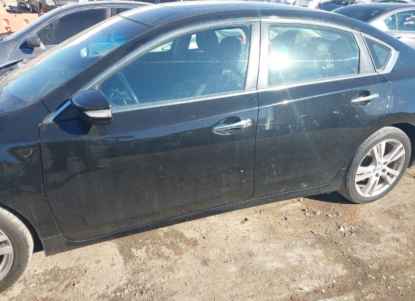 Photo 6 of 2015 Nissan Altima 3.5 S/3.5 SL/3.5 SV (VIN 1N4BL3AP6FC486985)