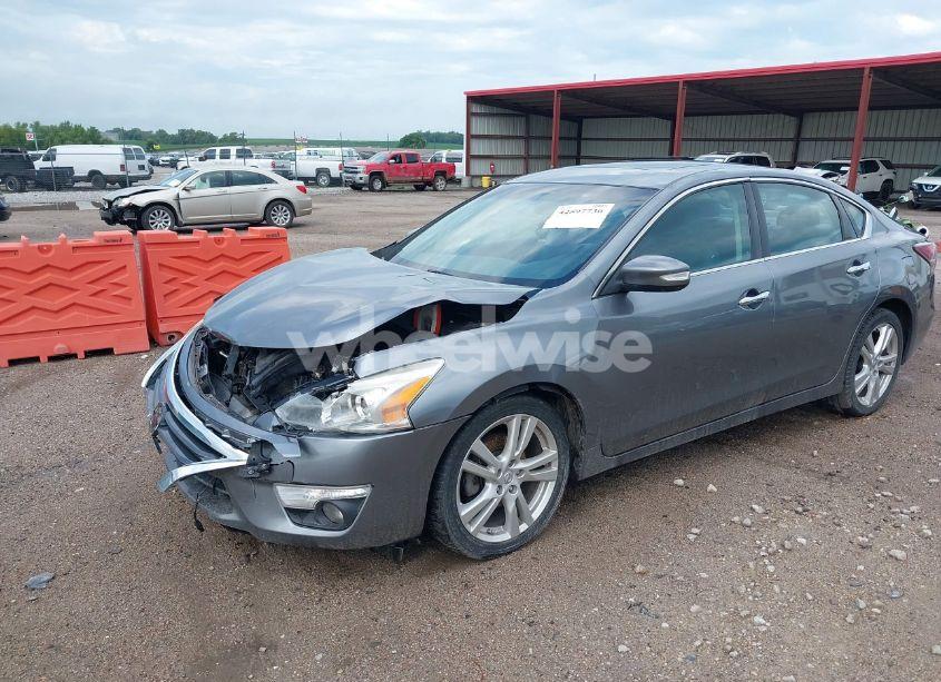 Photo 2 of 2015 Nissan Altima 3.5 S/3.5 SL/3.5 SV (VIN 1N4BL3AP6FC490373)