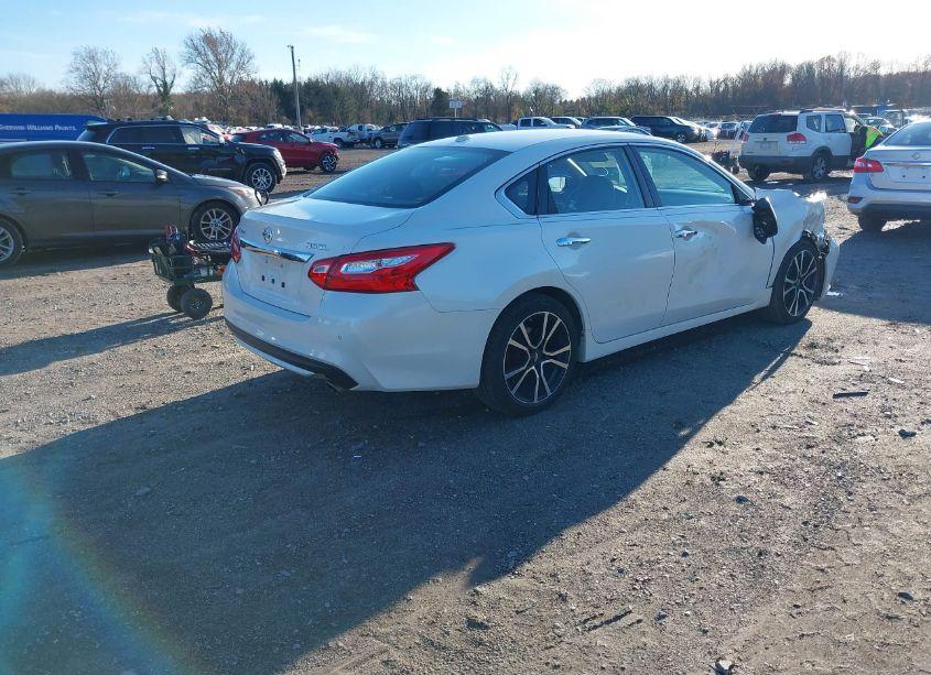 Photo 4 of 2016 Nissan Altima 3.5 SL (VIN 1N4BL3AP6GC145703)