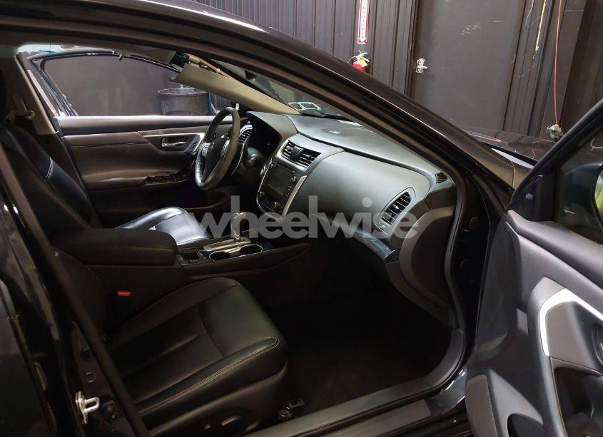 Photo 5 of 2016 Nissan Altima 3.5 SL (VIN 1N4BL3AP6GC152571)