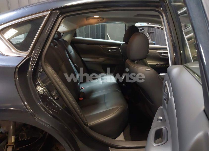 Photo 8 of 2016 Nissan Altima 3.5 SL (VIN 1N4BL3AP6GC152571)