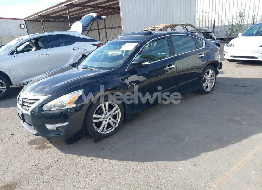 Photo 2 of 2014 Nissan Altima 3.5 SL (VIN 1N4BL3AP7EC165164)