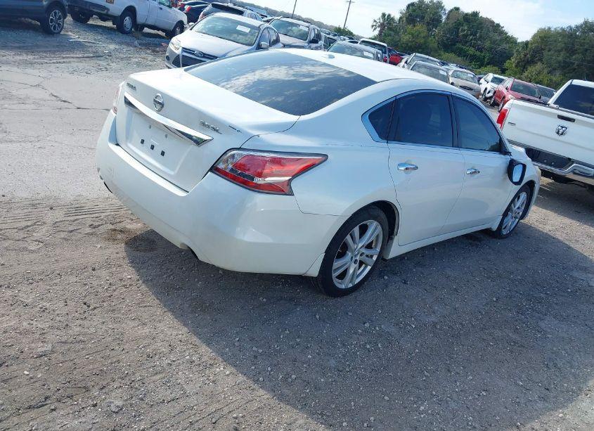 Photo 4 of 2015 Nissan Altima 3.5 SL (VIN 1N4BL3AP7FC126320)