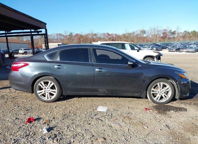 Photo 13 of 2016 Nissan Altima 3.5 SL (VIN 1N4BL3AP7GC223504)