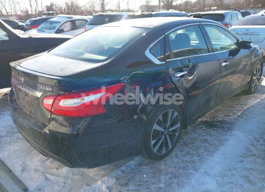 Photo 4 of 2016 Nissan Altima 3.5 SR (VIN 1N4BL3AP7GC291186)