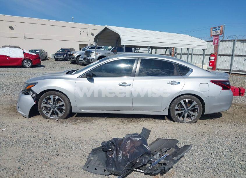 Photo 14 of 2017 Nissan Altima 3.5 SR (VIN 1N4BL3AP7HC108113)