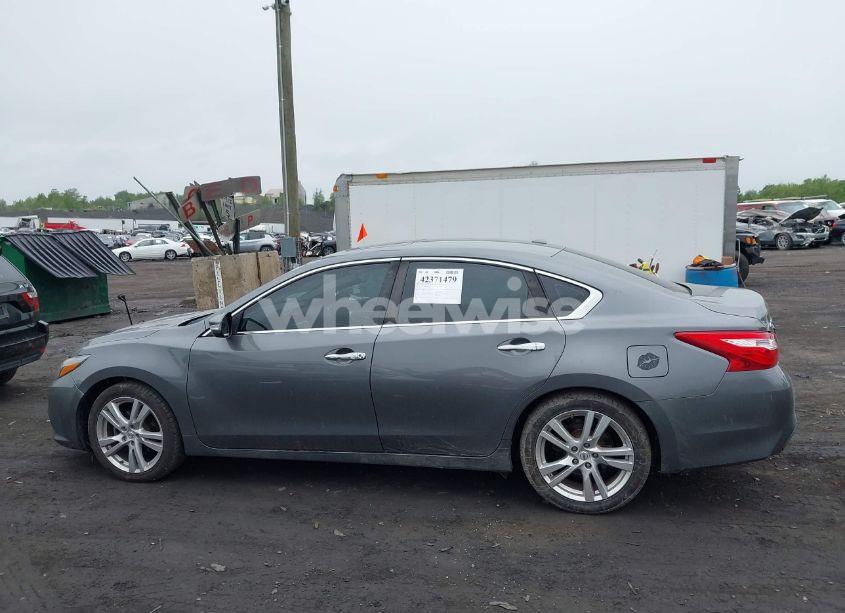 Photo 14 of 2017 Nissan Altima 3.5 SL (VIN 1N4BL3AP7HC108127)