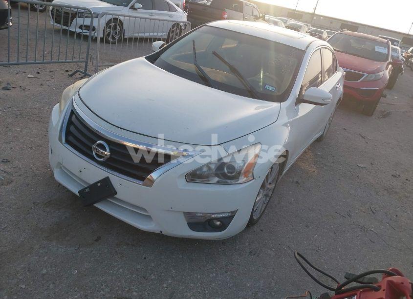 Photo 2 of 2013 Nissan Altima 3.5 SV (VIN 1N4BL3AP8DC206125)