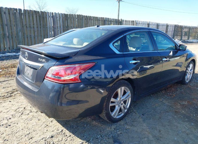 Photo 4 of 2013 Nissan Altima 3.5 SL (VIN 1N4BL3AP8DC230229)