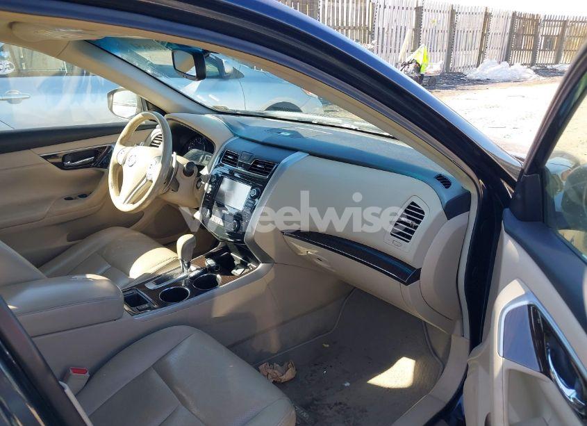 Photo 5 of 2013 Nissan Altima 3.5 SL (VIN 1N4BL3AP8DC230229)