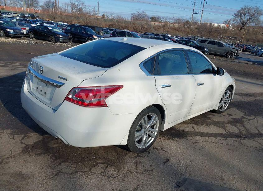 Photo 4 of 2013 Nissan Altima 3.5 SL (VIN 1N4BL3AP8DC236712)