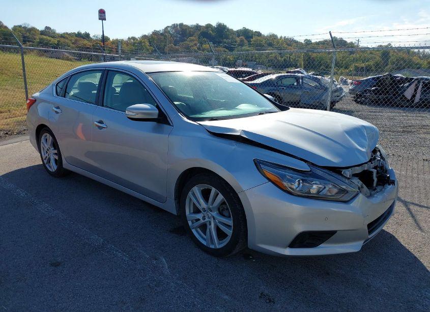 2016 Nissan Altima 3.5 SL/3.5 SR (VIN 1N4BL3AP8GC142589) main photo