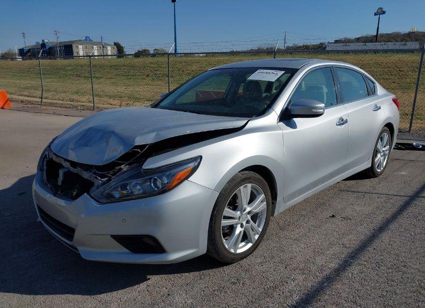 Photo 2 of 2016 Nissan Altima 3.5 SL/3.5 SR (VIN 1N4BL3AP8GC142589)