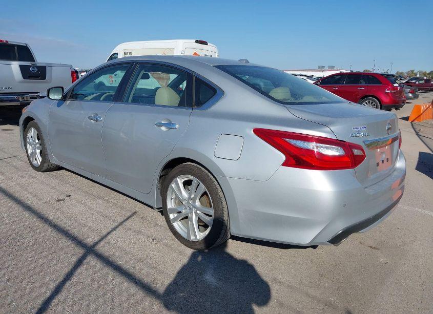 Photo 3 of 2016 Nissan Altima 3.5 SL/3.5 SR (VIN 1N4BL3AP8GC142589)