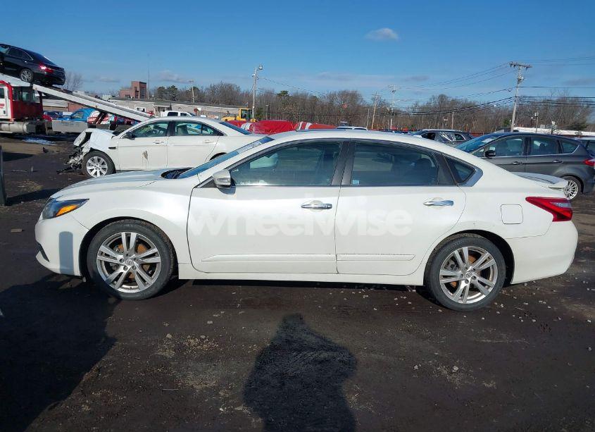 Photo 14 of 2016 Nissan Altima 3.5 SL (VIN 1N4BL3AP8GC292573)