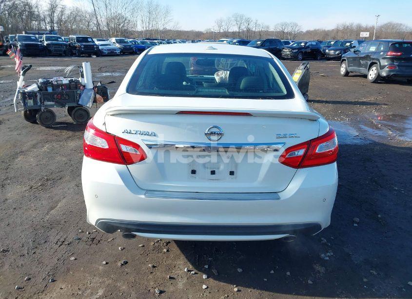 Photo 16 of 2016 Nissan Altima 3.5 SL (VIN 1N4BL3AP8GC292573)
