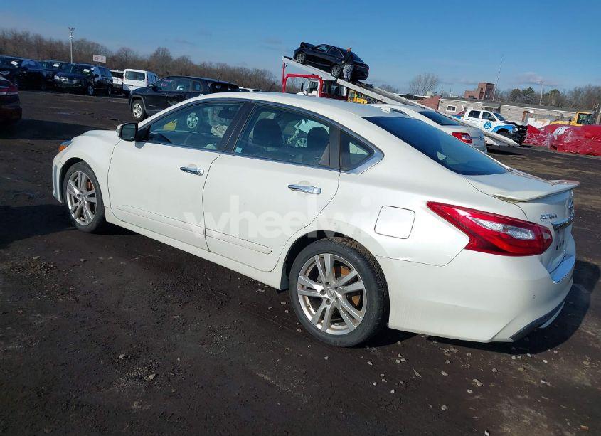 Photo 3 of 2016 Nissan Altima 3.5 SL (VIN 1N4BL3AP8GC292573)