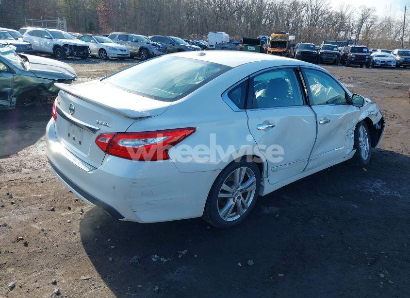 Photo 4 of 2016 Nissan Altima 3.5 SL (VIN 1N4BL3AP8GC292573)