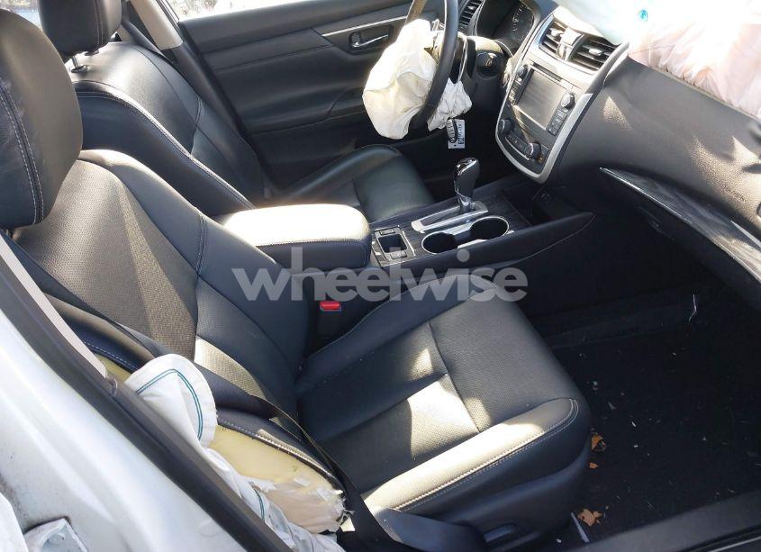 Photo 5 of 2016 Nissan Altima 3.5 SL (VIN 1N4BL3AP8GC292573)