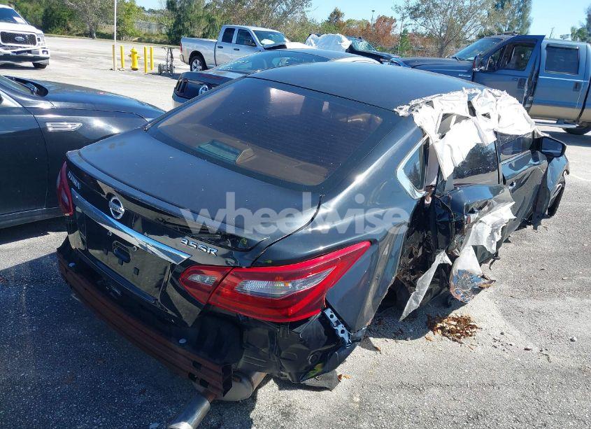 Photo 4 of 2017 Nissan Altima 3.5 SR (VIN 1N4BL3AP8HC151083)