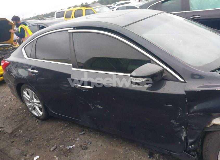 Photo 13 of 2017 Nissan Altima 3.5 SL (VIN 1N4BL3AP8HC184956)