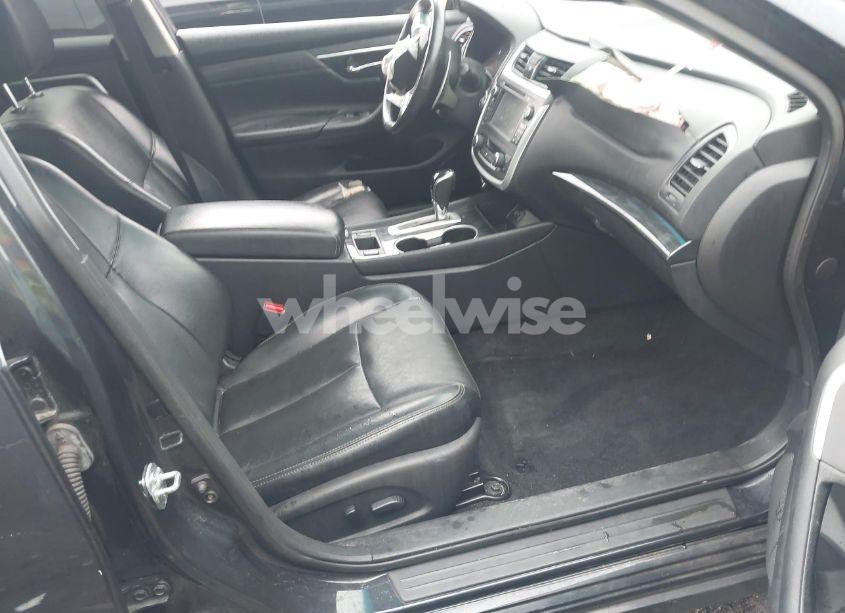 Photo 5 of 2017 Nissan Altima 3.5 SL (VIN 1N4BL3AP8HC184956)