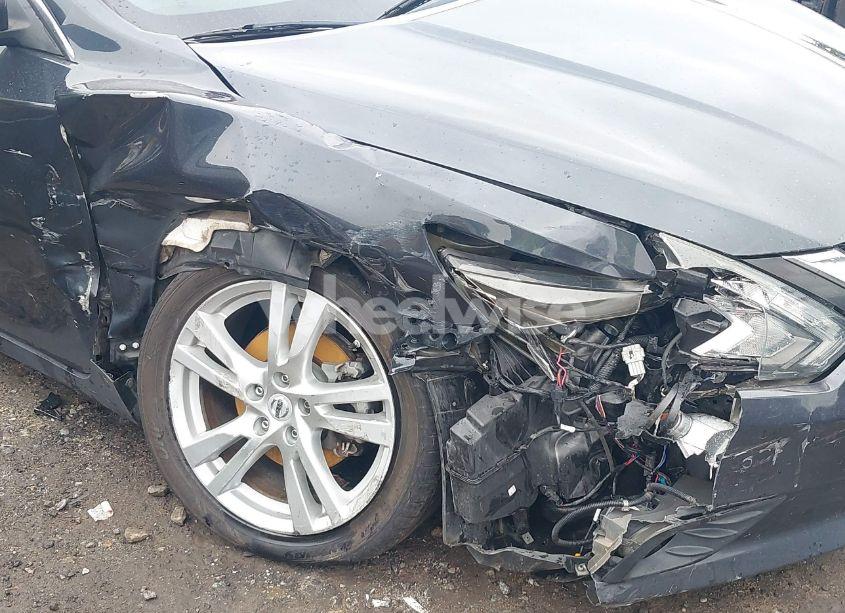 Photo 6 of 2017 Nissan Altima 3.5 SL (VIN 1N4BL3AP8HC184956)