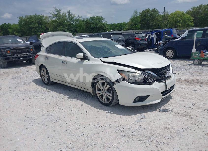 2017 Nissan Altima 3.5 SL (VIN 1N4BL3AP8HC221732) main photo